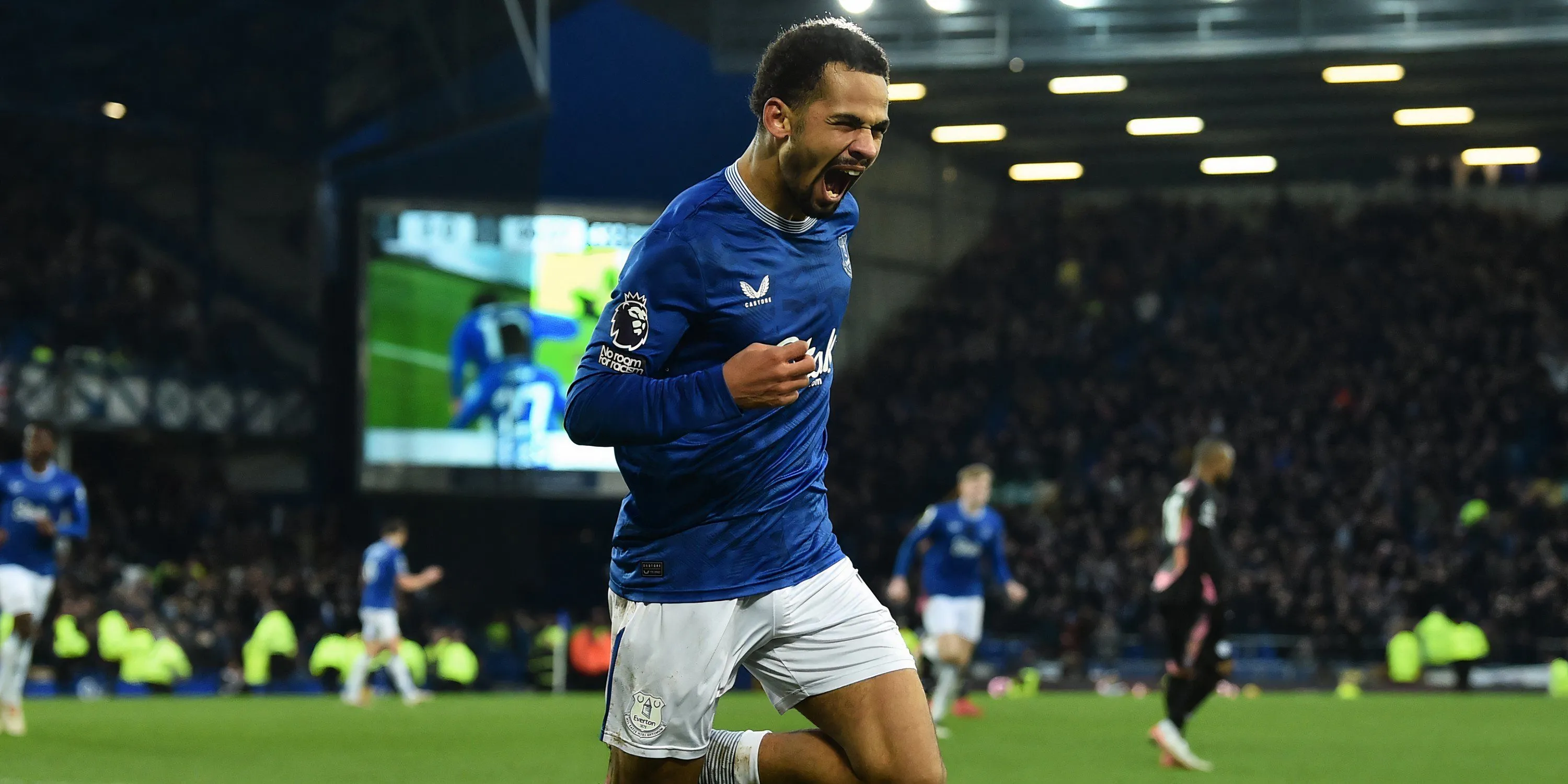Cầu thủ Iliman Ndiaye, ngôi sao của Everton
