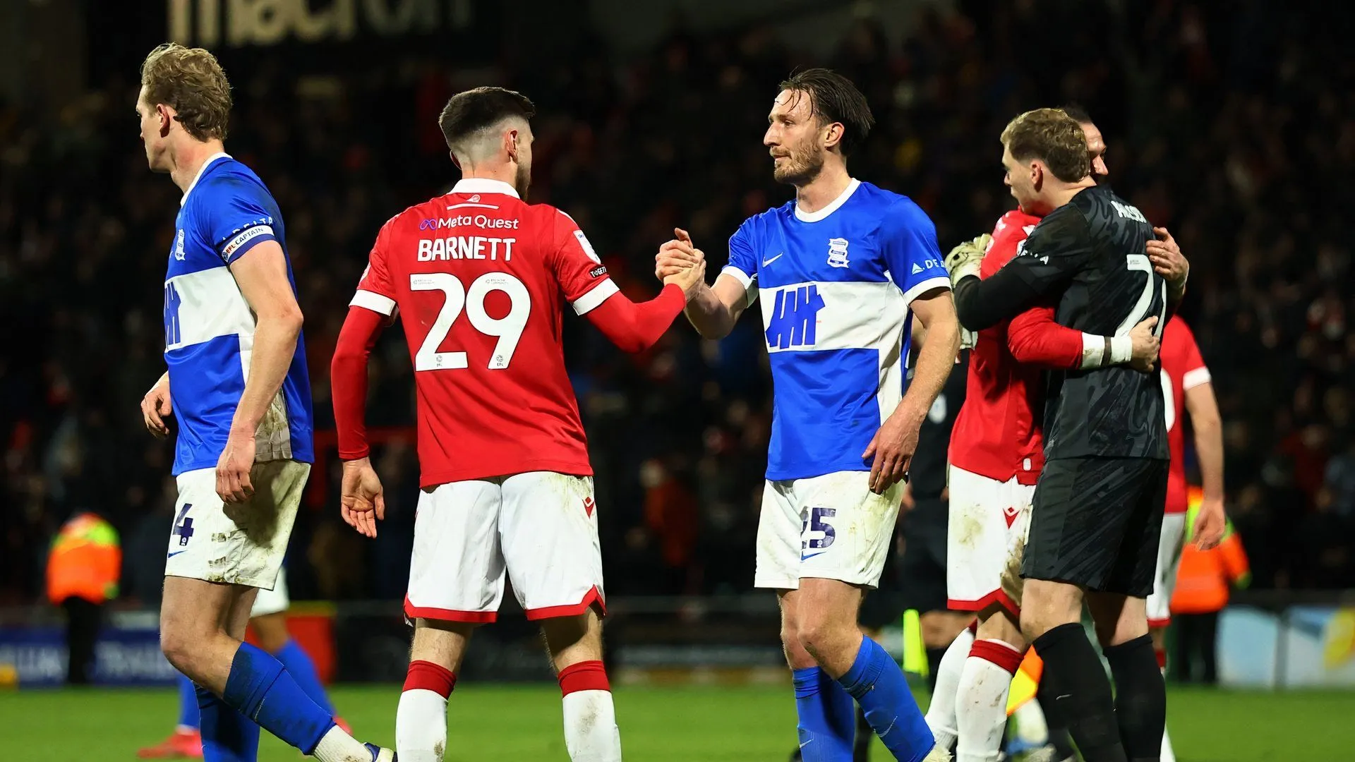 Hậu vệ Ben Davies trong trận đấu giữa Wrexham và Birmingham City