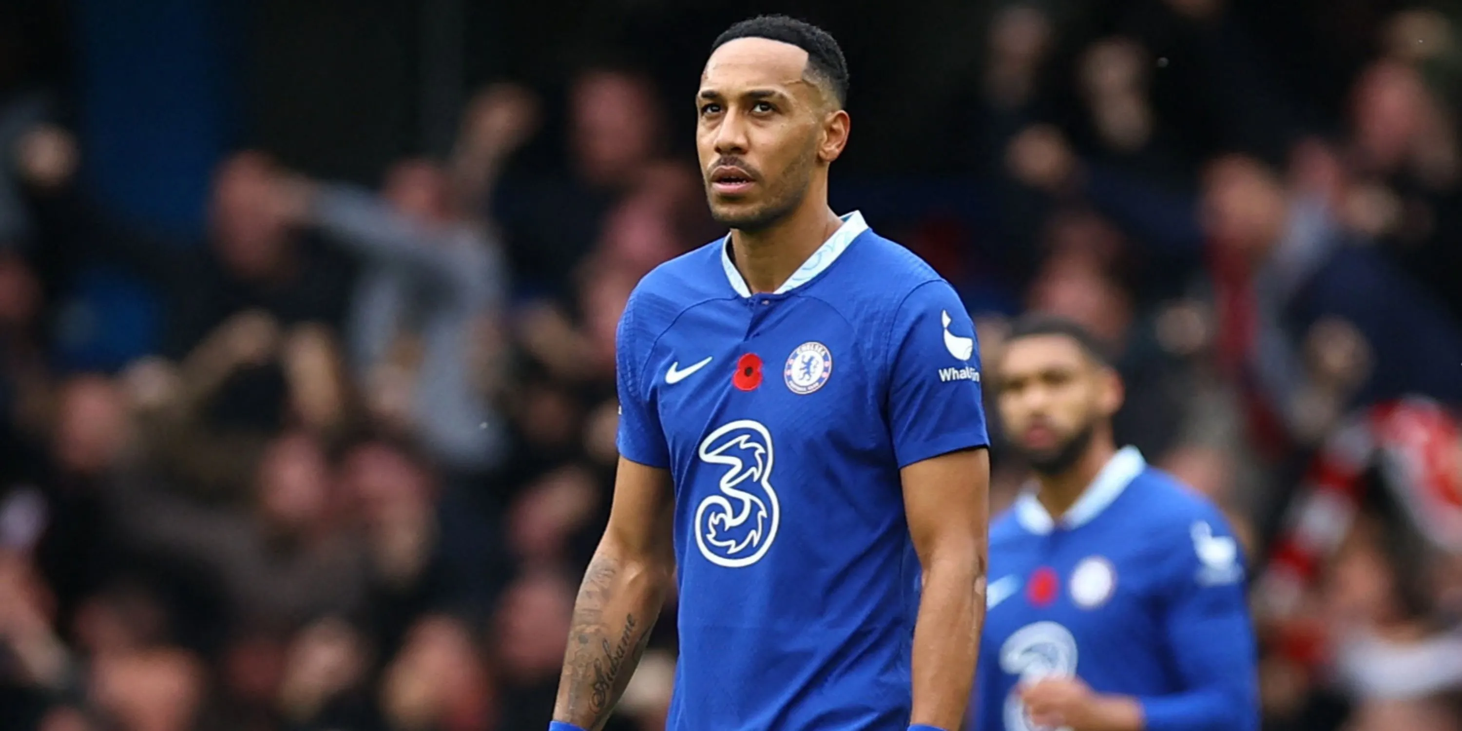 Pierre-Emerick Aubameyang khoác áo Chelsea tại Premier League