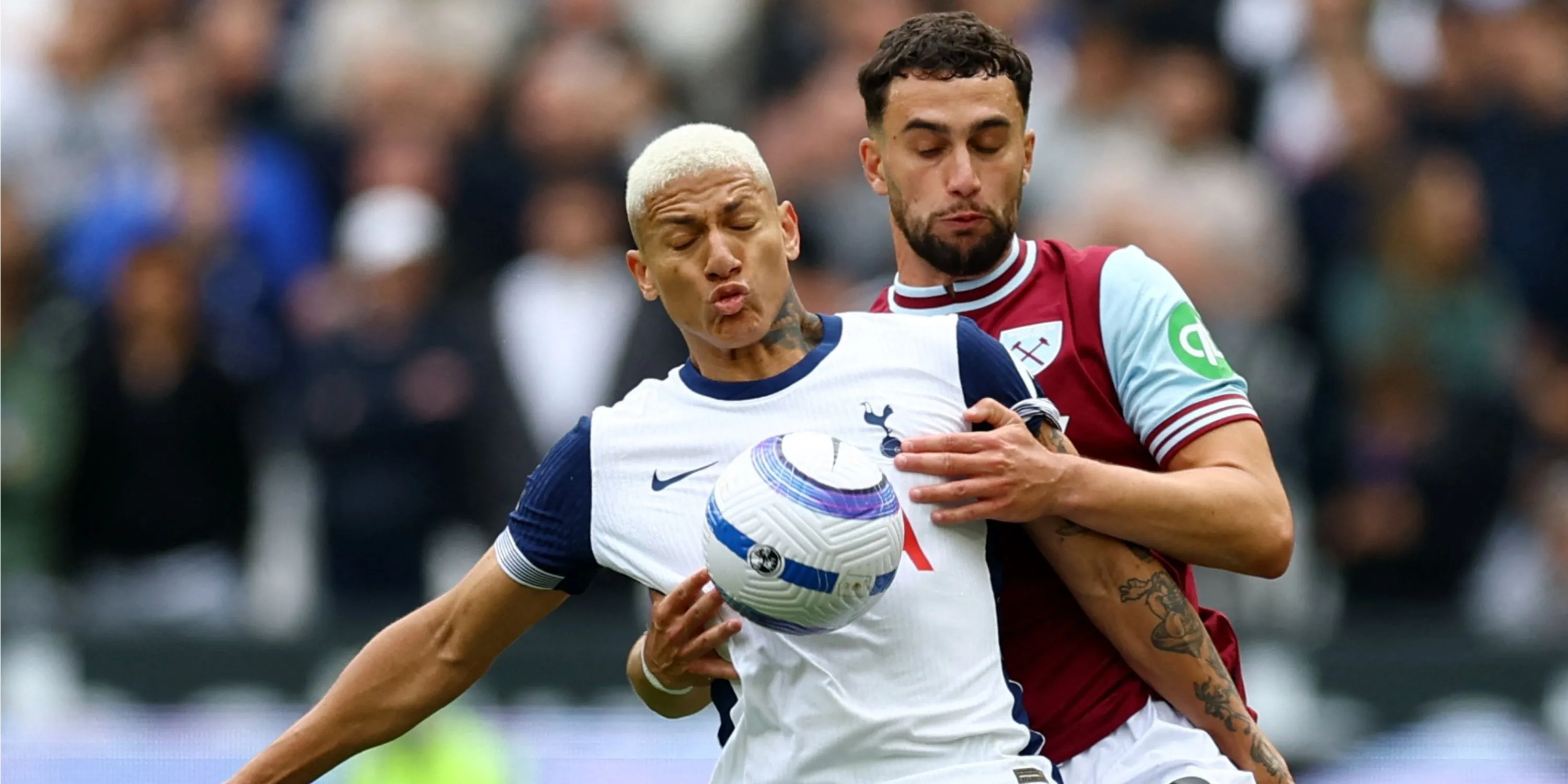 Tiền đạo Richarlison trong màu áo Tottenham Hotspur
