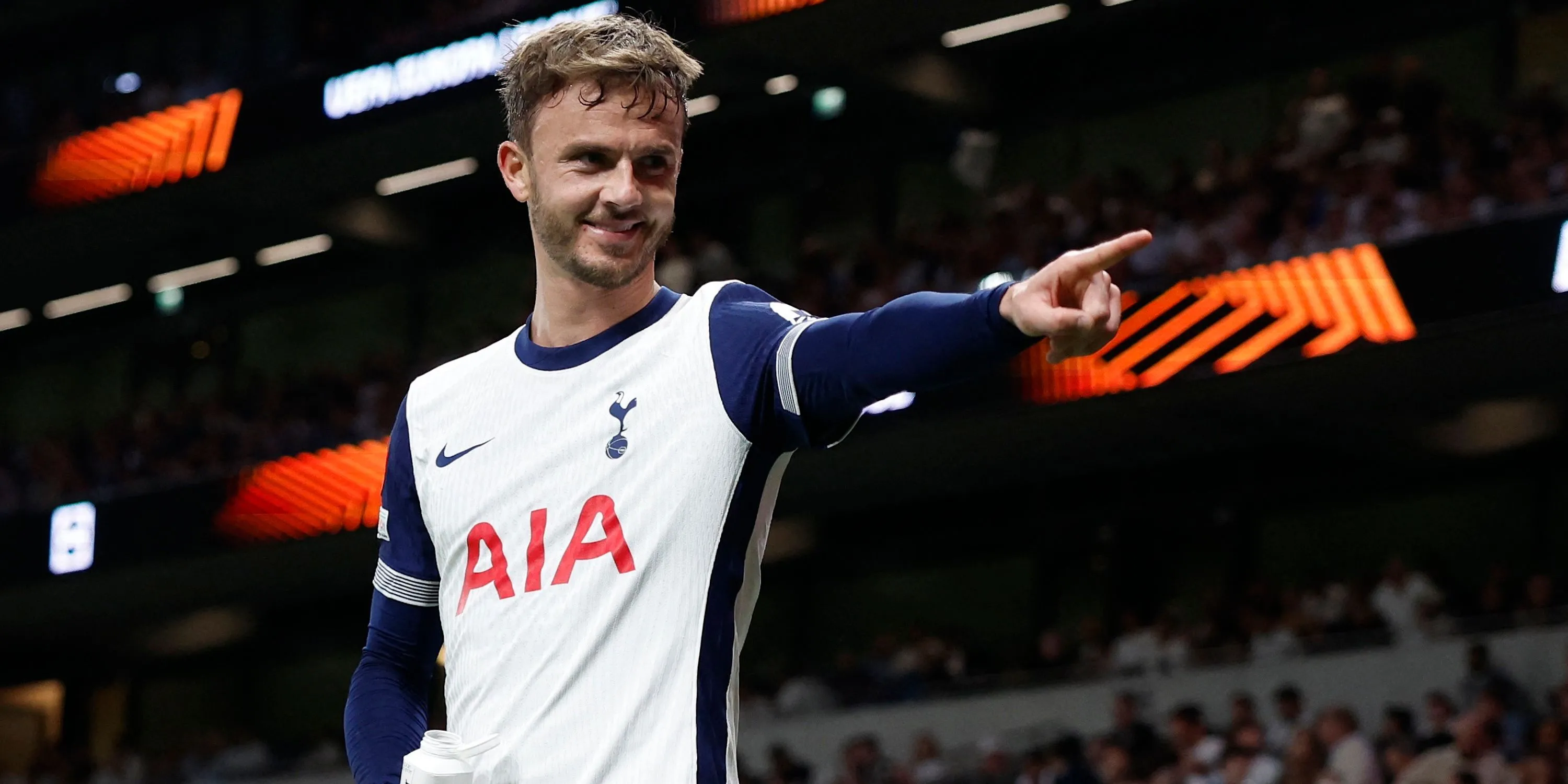 Tiền vệ James Maddison trong màu áo Tottenham Hotspur được Man City quan tâm