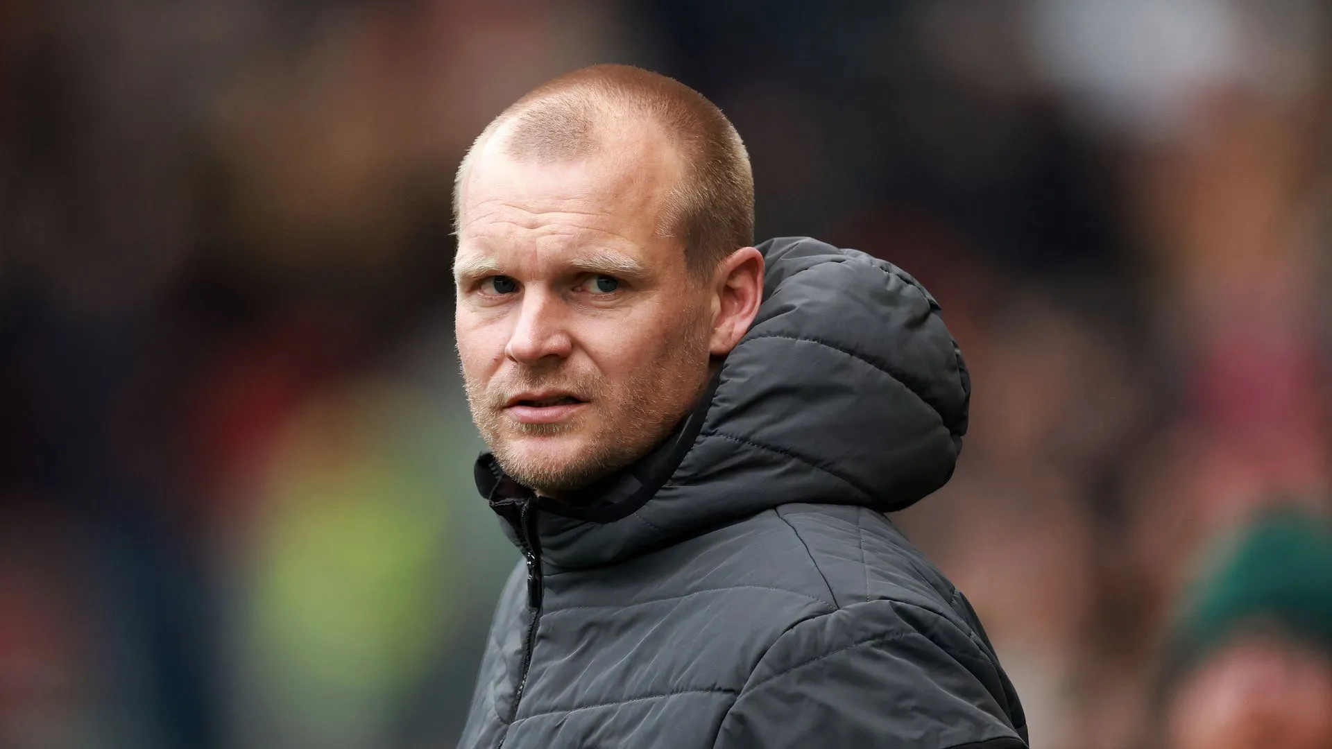 HLV Liam Manning của Norwich City, người từng làm việc với Harry Darling