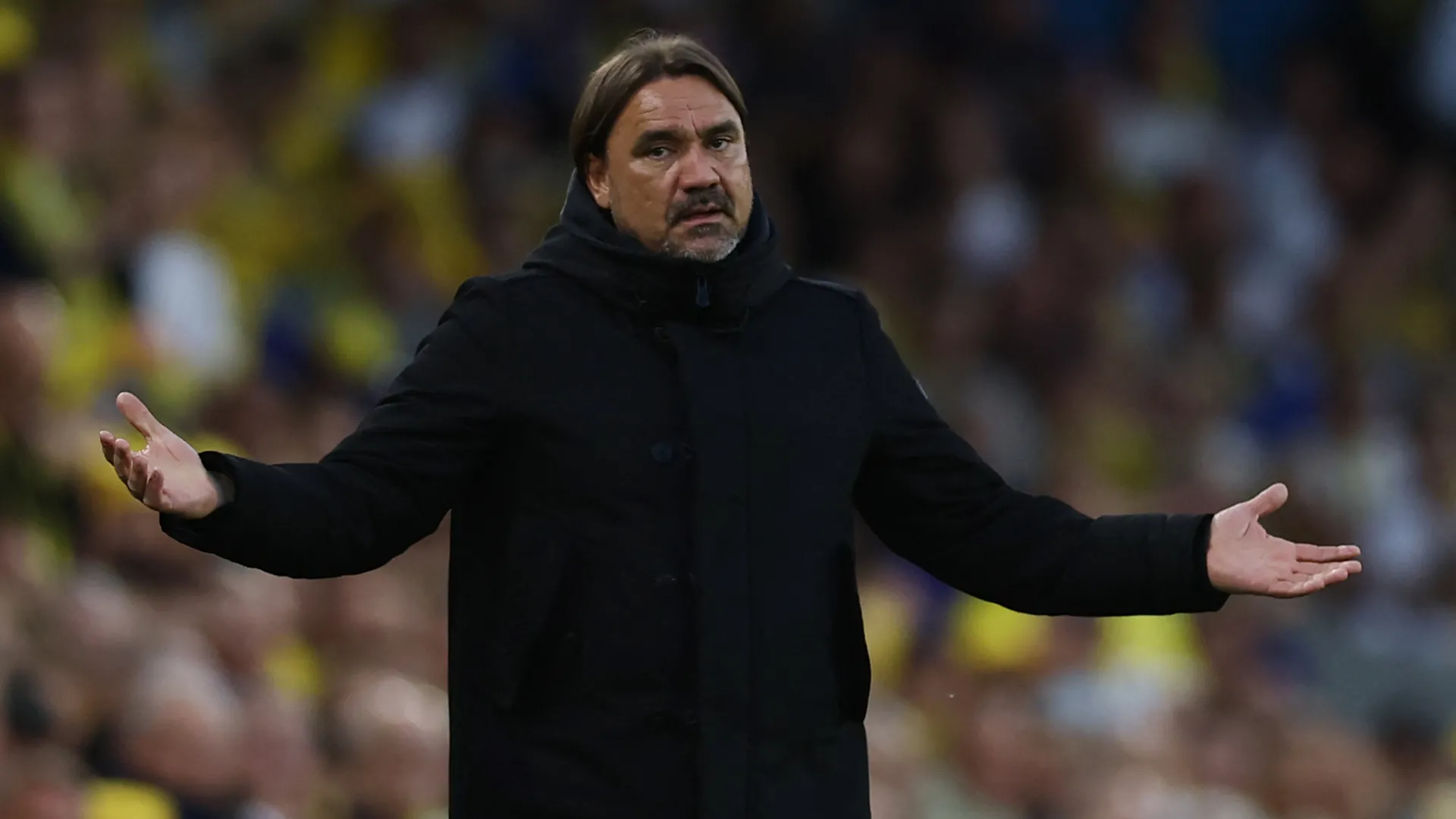 Huấn luyện viên Daniel Farke của Leeds United chuẩn bị cho mùa hè chuyển nhượng bận rộn.