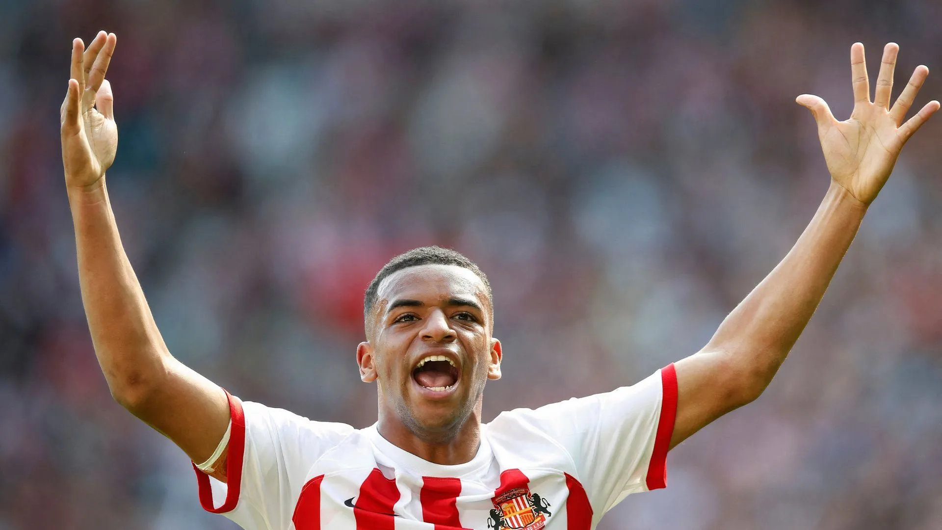 Jewison Bennette trong màu áo câu lạc bộ Sunderland