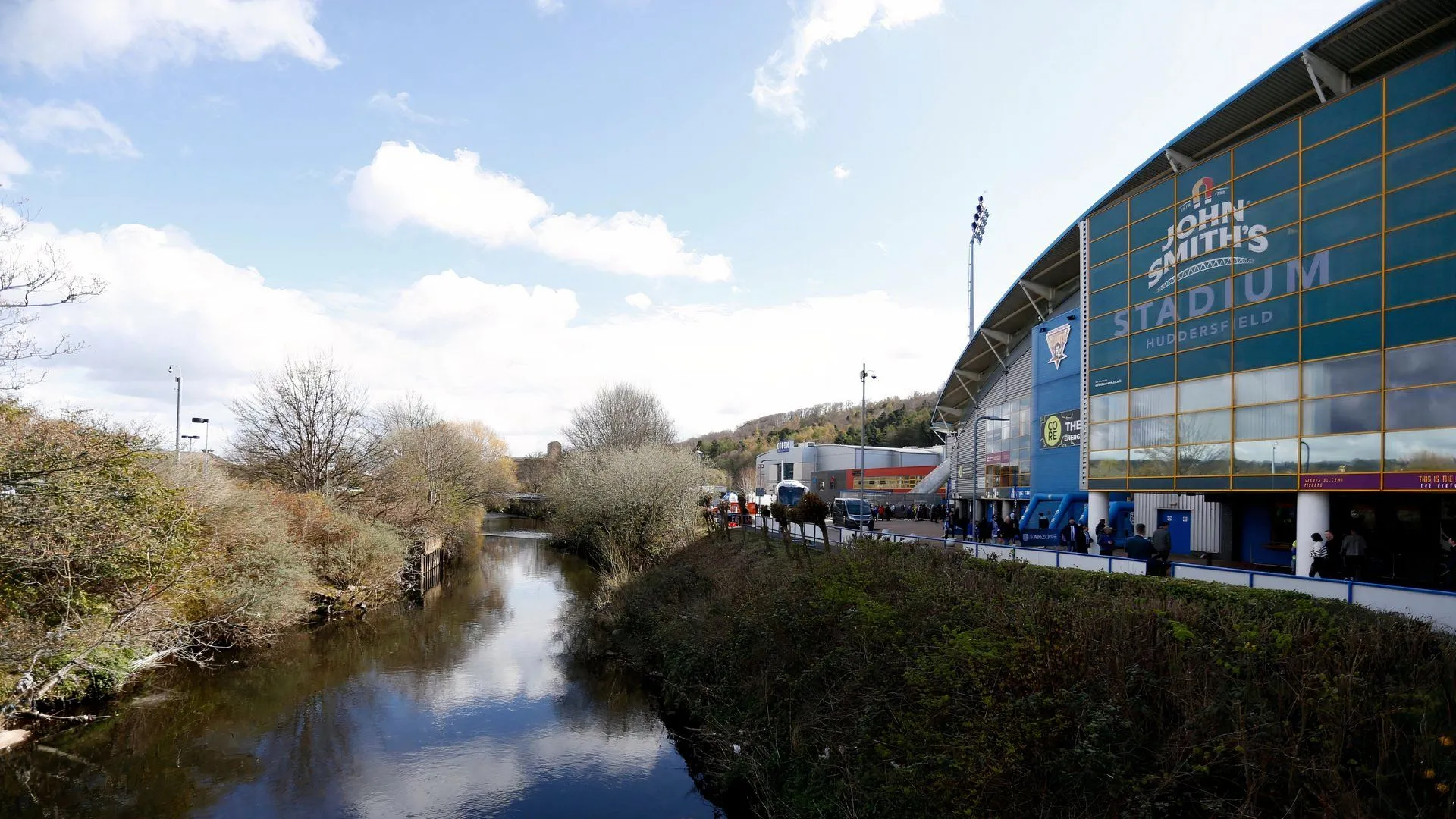 Sân vận động John Smith's của Huddersfield Town
