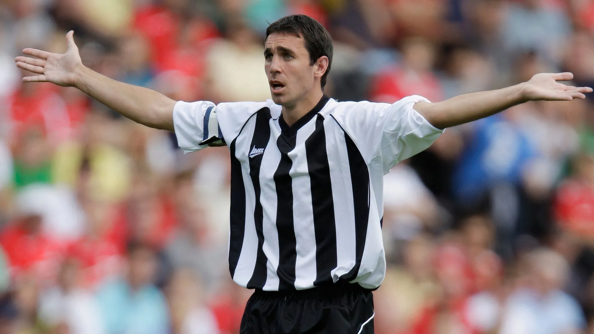 John Thompson thi đấu cho Notts County