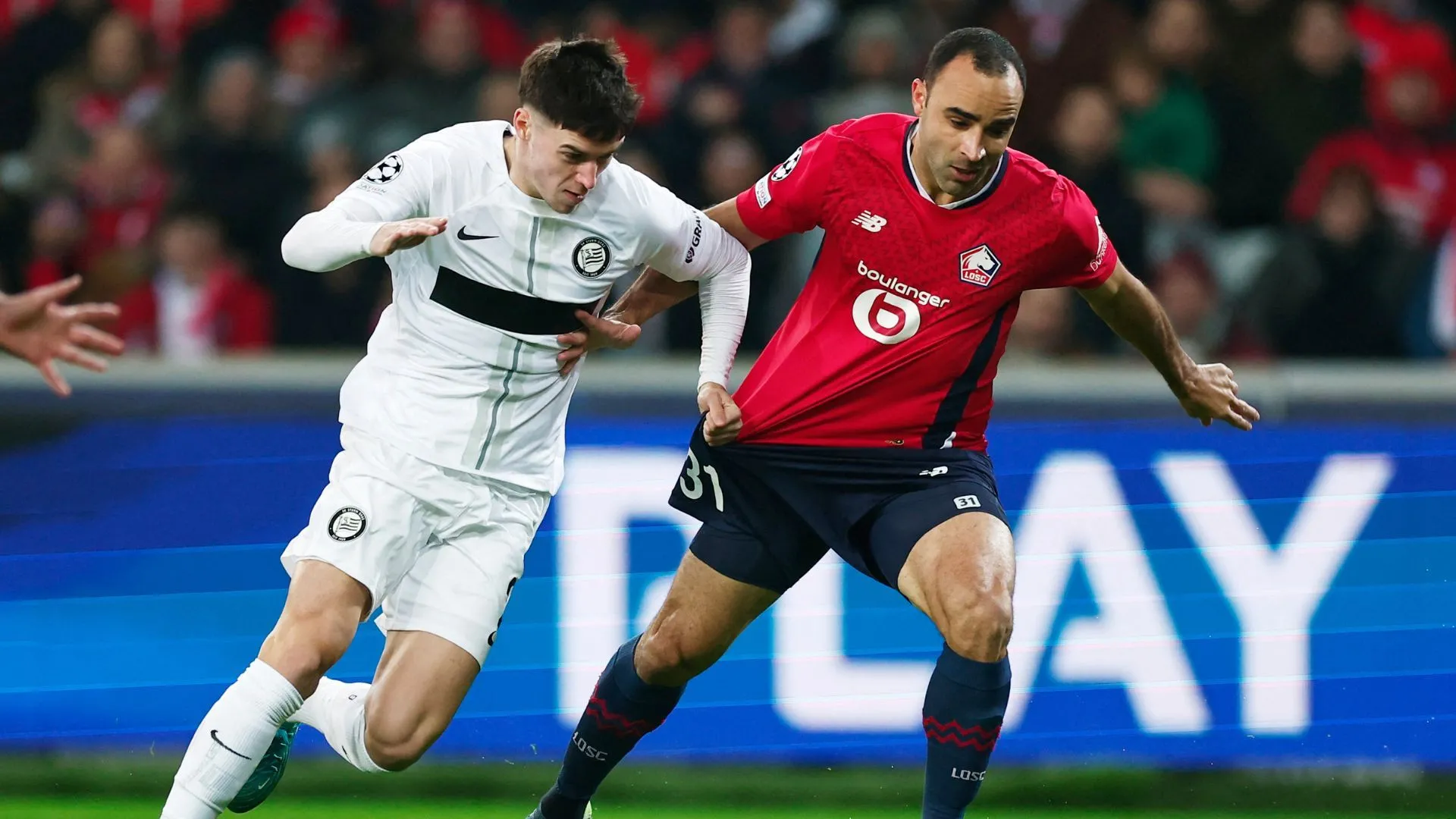 Max Johnston thể hiện khả năng trên đấu trường châu Âu cùng Sturm Graz