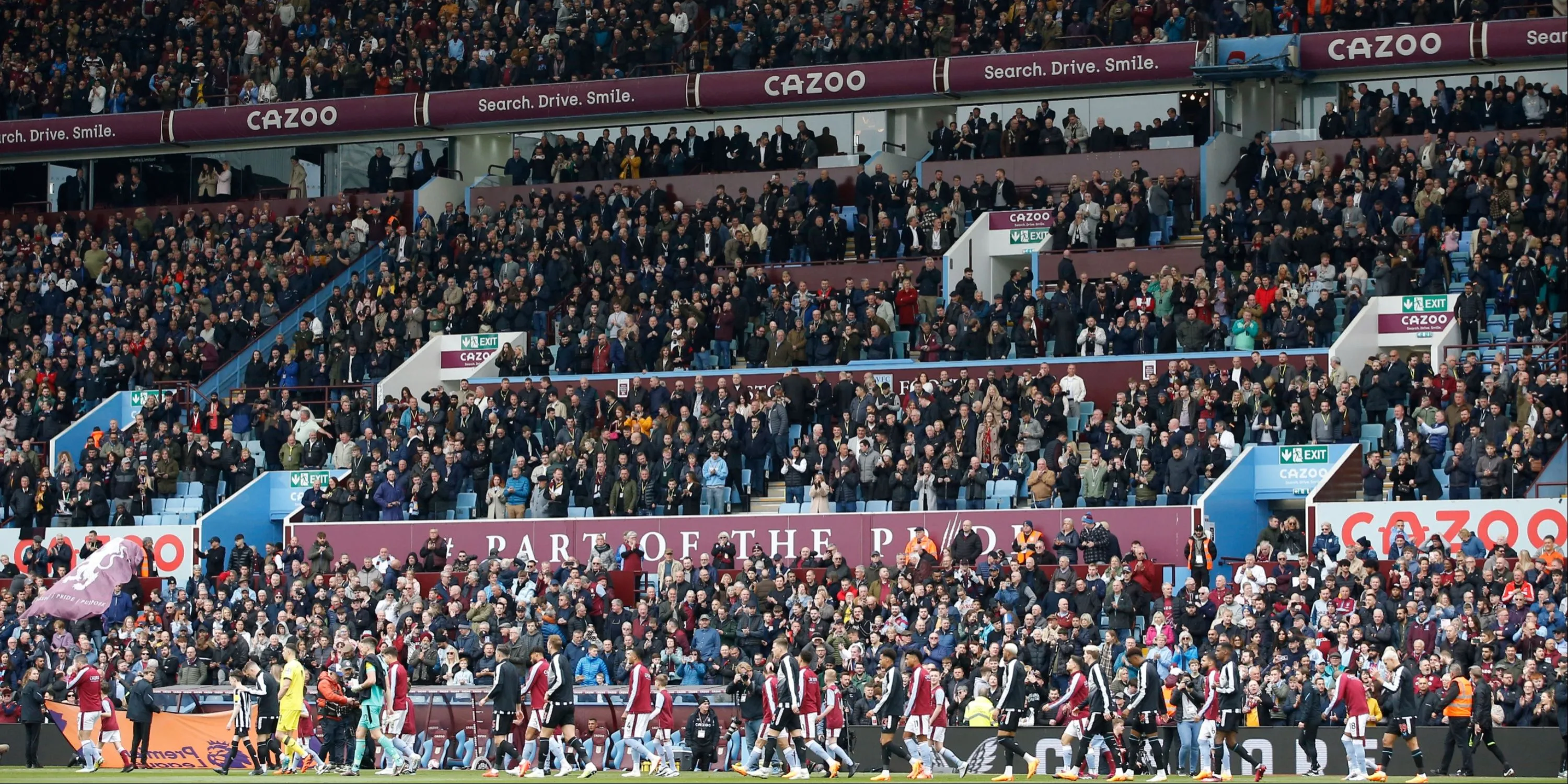 Sân Villa Park, sân nhà của Aston Villa, nhìn từ trên cao