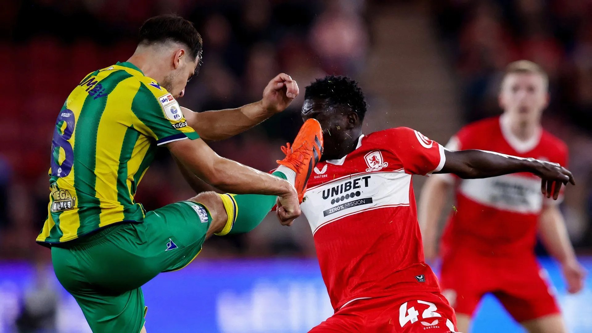 Jayson Molumby và các lựa chọn tuyến giữa bị ảnh hưởng của West Brom