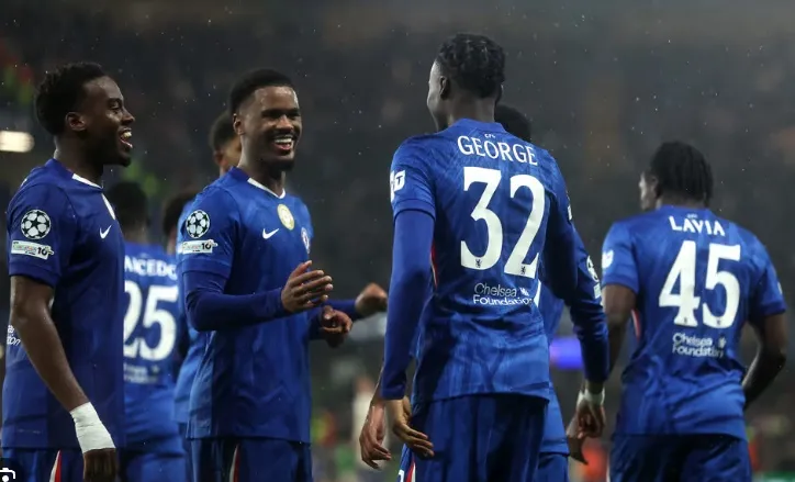 Chelsea cũng sở hữu một đội hình giàu chiều sâu.